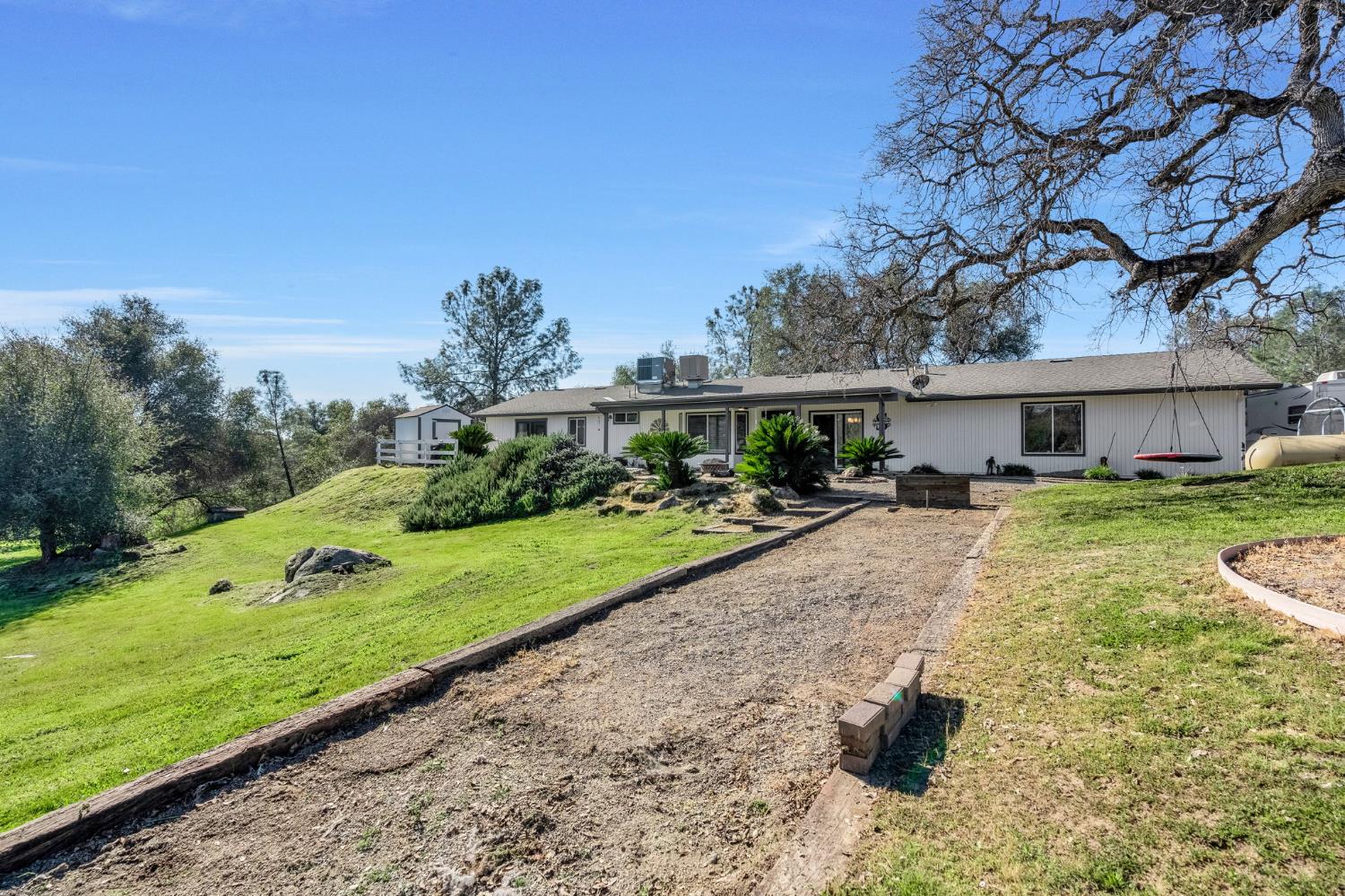 30535 Titan Dr, Coarsegold, CA 93614