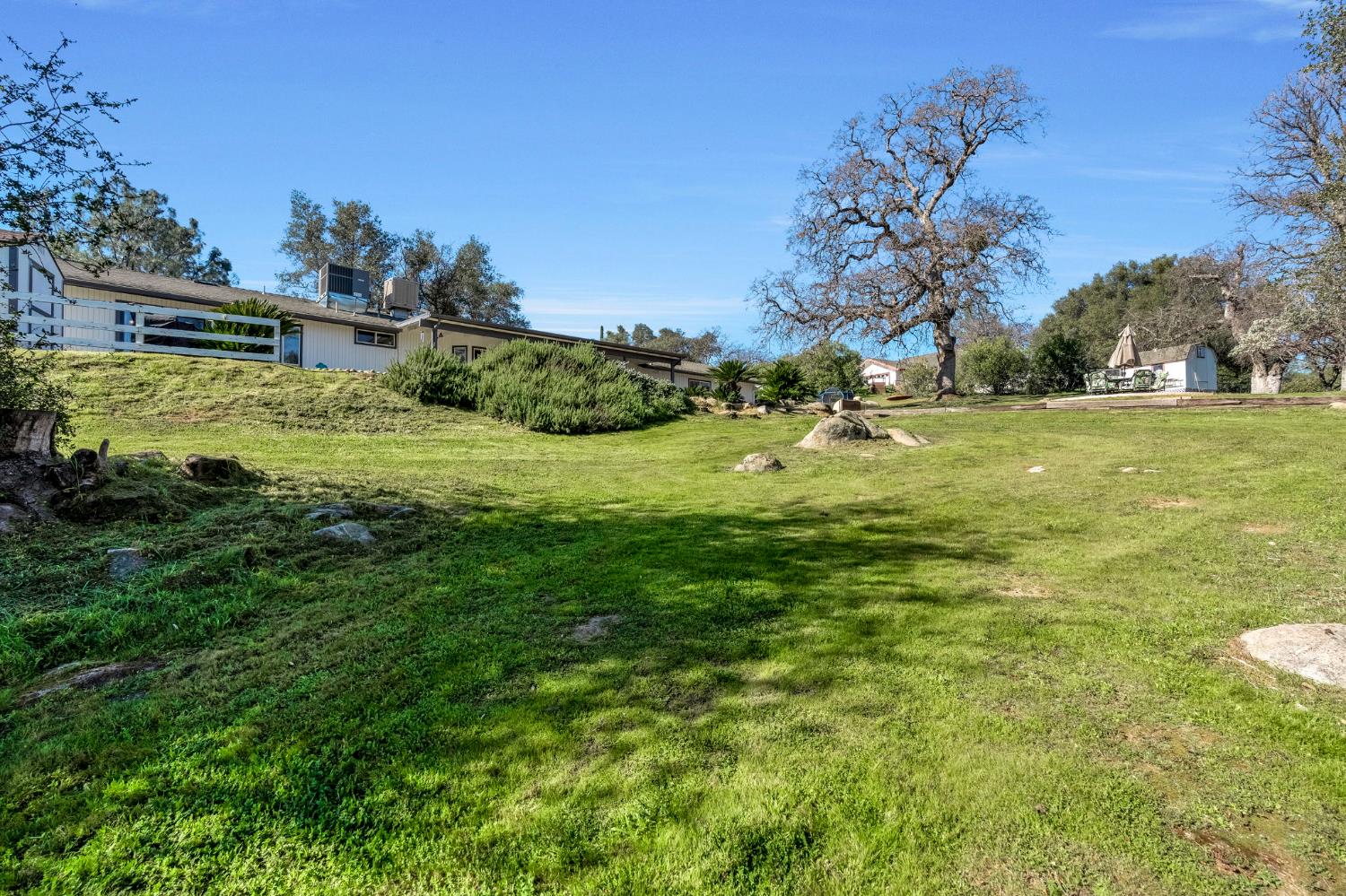 30535 Titan Dr, Coarsegold, CA 93614