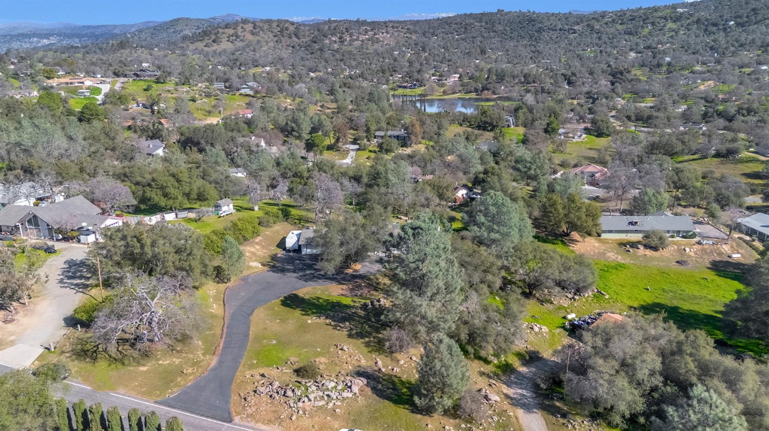 30535 Titan Dr, Coarsegold, CA 93614