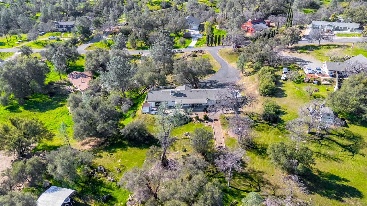 30535 Titan Dr, Coarsegold, CA 93614