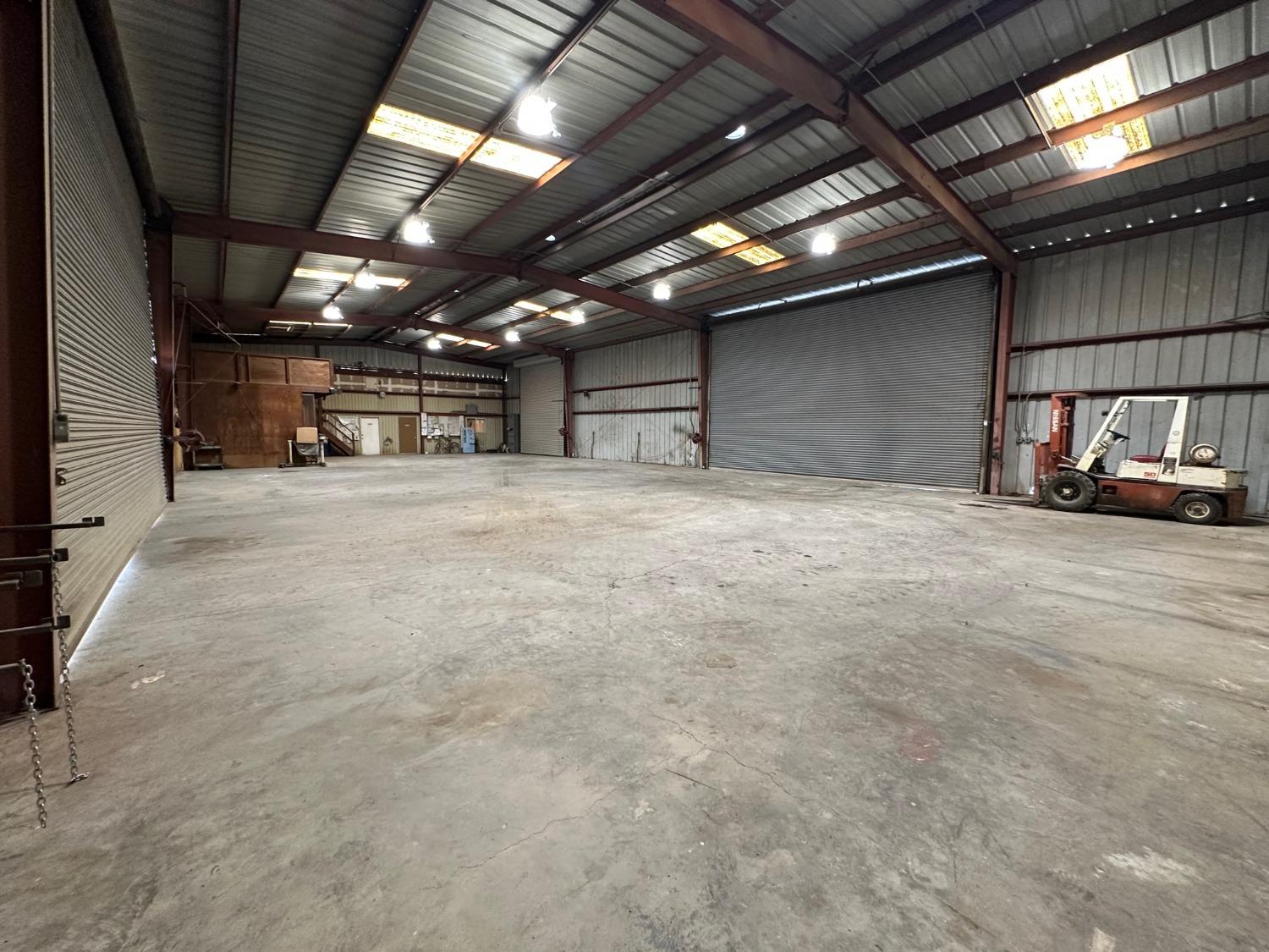 17001 S Derrick Ave, Cantua Creek, CA 93608