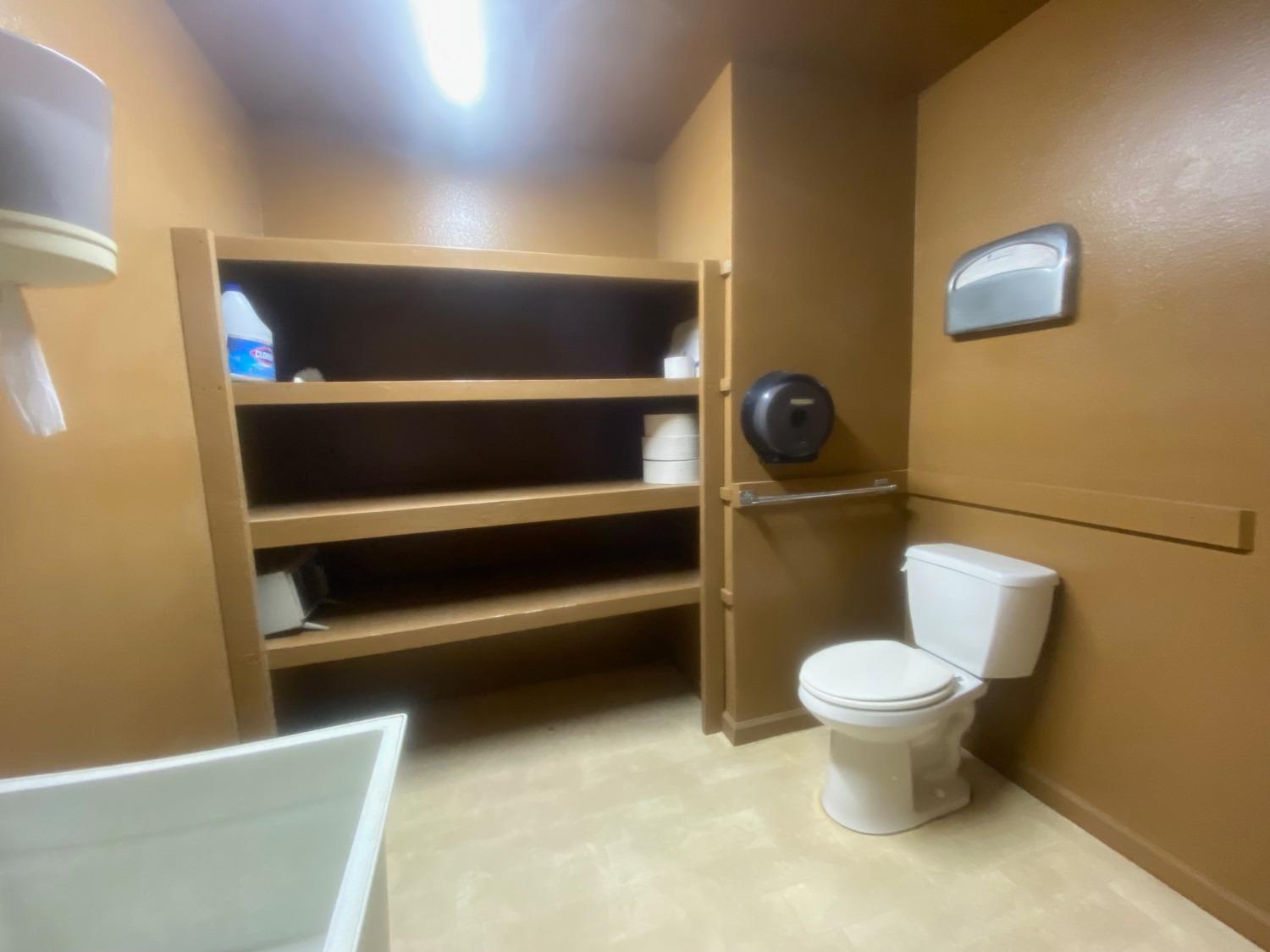 17001 S Derrick Ave, Cantua Creek, CA 93608