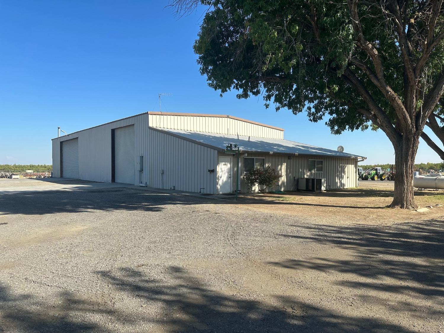 17001 S Derrick Ave, Cantua Creek, CA 93608