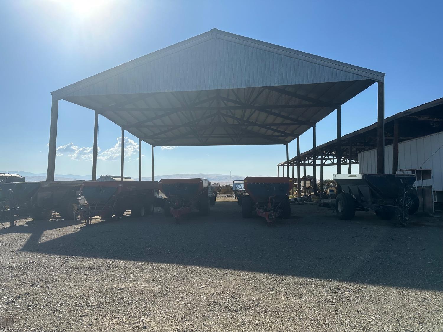 17001 S Derrick Ave, Cantua Creek, CA 93608