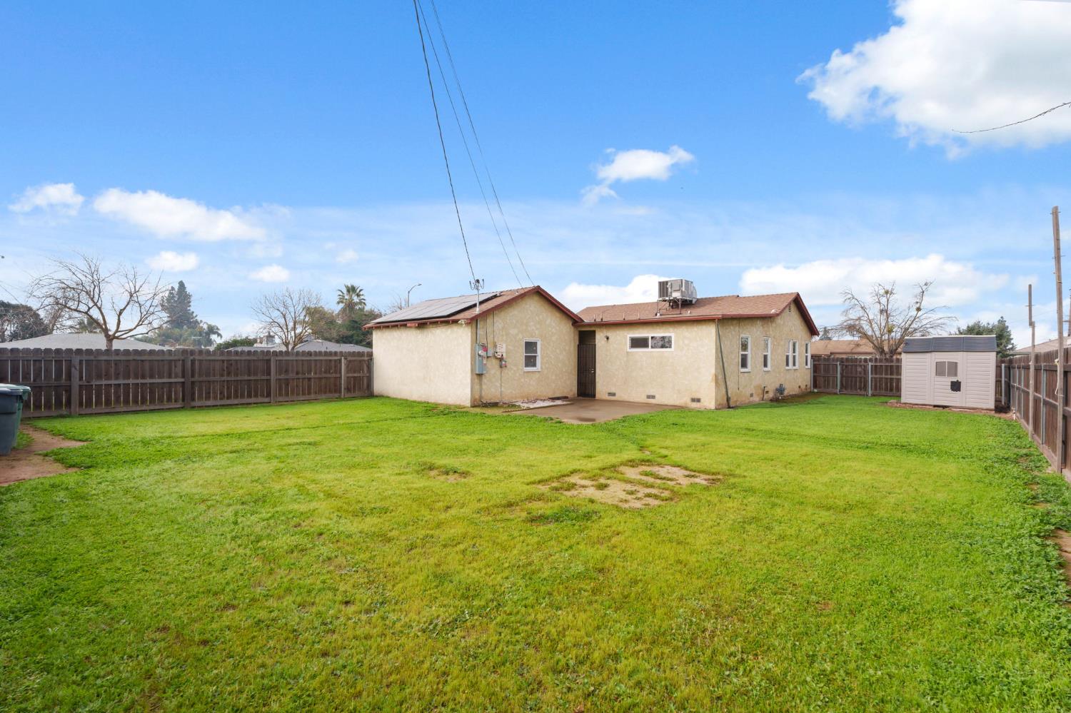 1101 Nebraska Ave, Madera, CA 93638