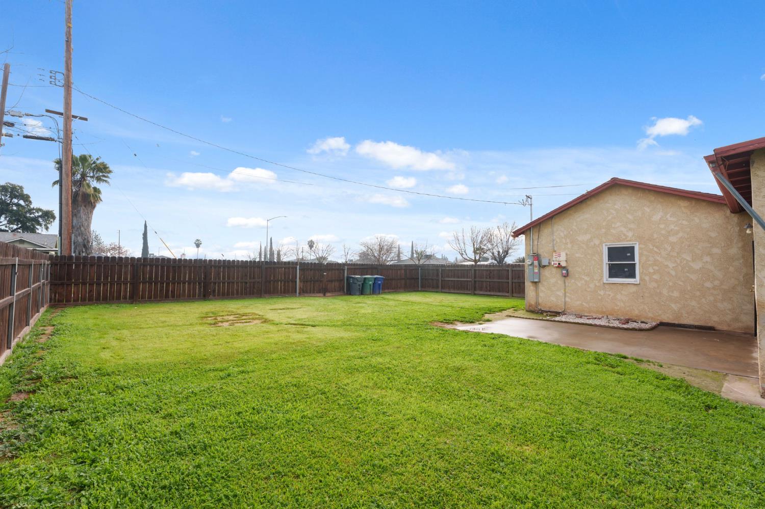 1101 Nebraska Ave, Madera, CA 93638