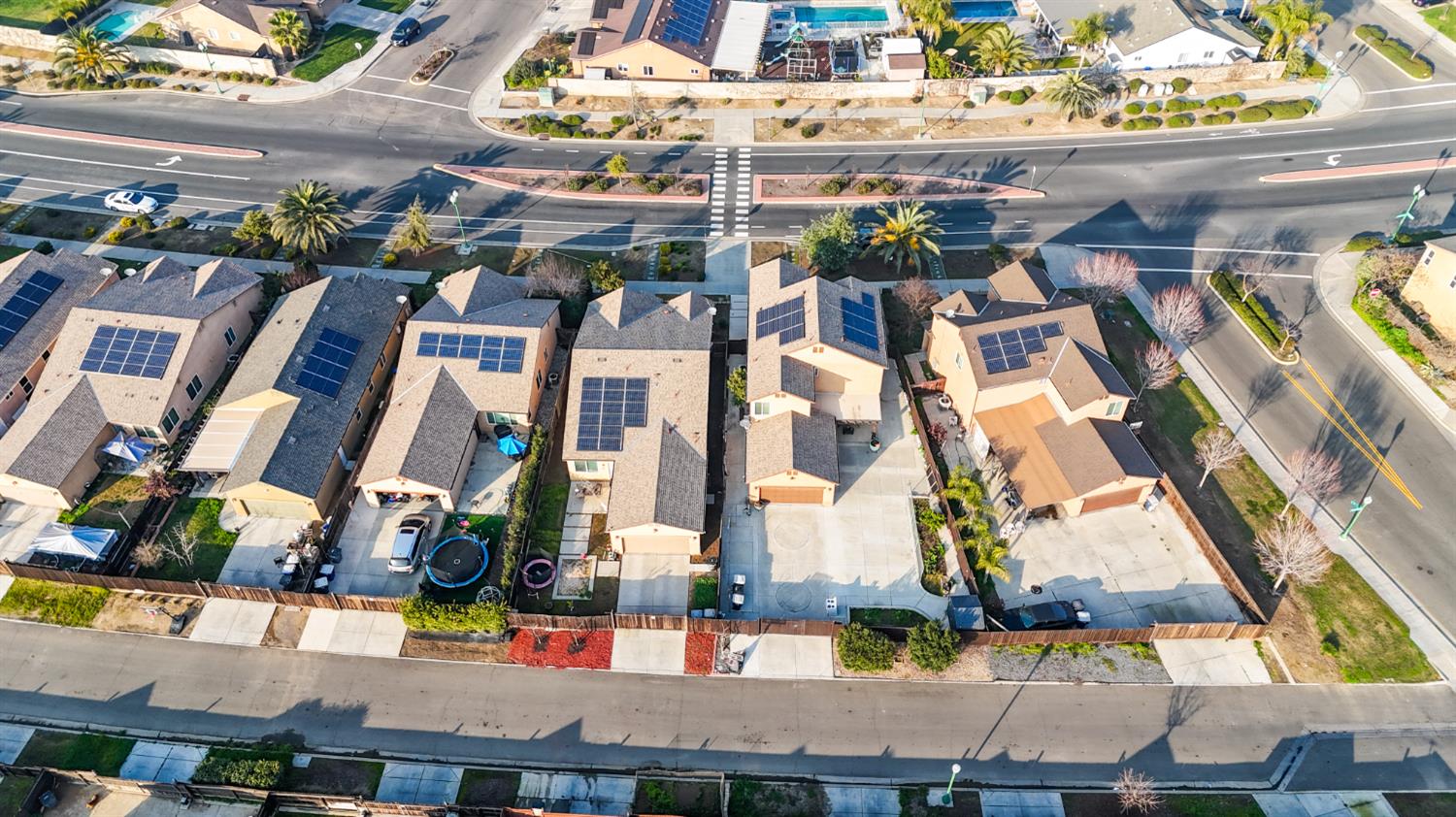 5922 E Fancher Creek Dr, Fresno, CA 93727