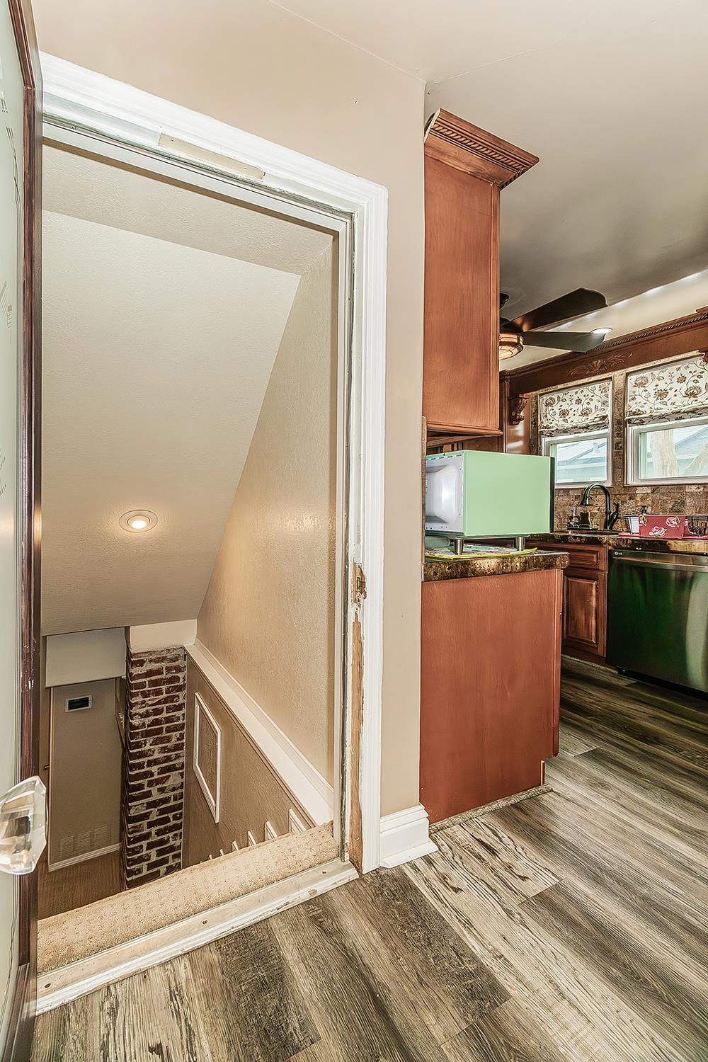 426 E Simpson Ave, Fresno, CA 93704