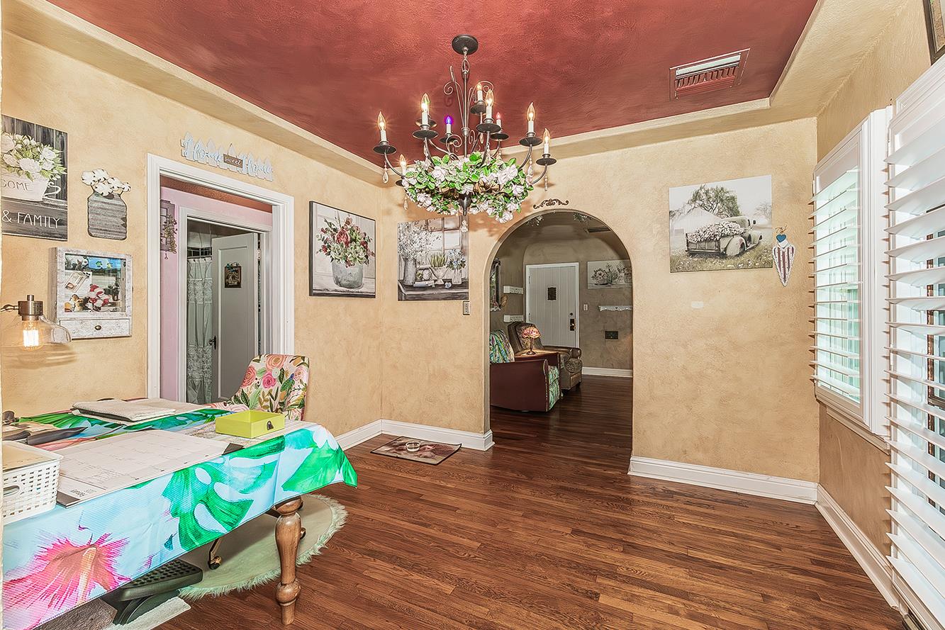 426 E Simpson Ave, Fresno, CA 93704