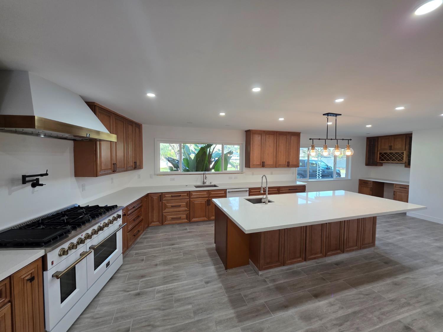 5454 E Butler Ave, Fresno, CA 93727