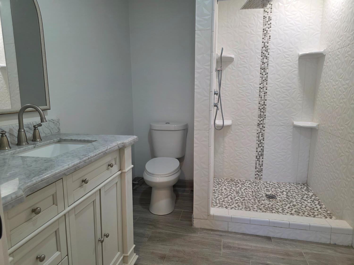 5454 E Butler Ave, Fresno, CA 93727