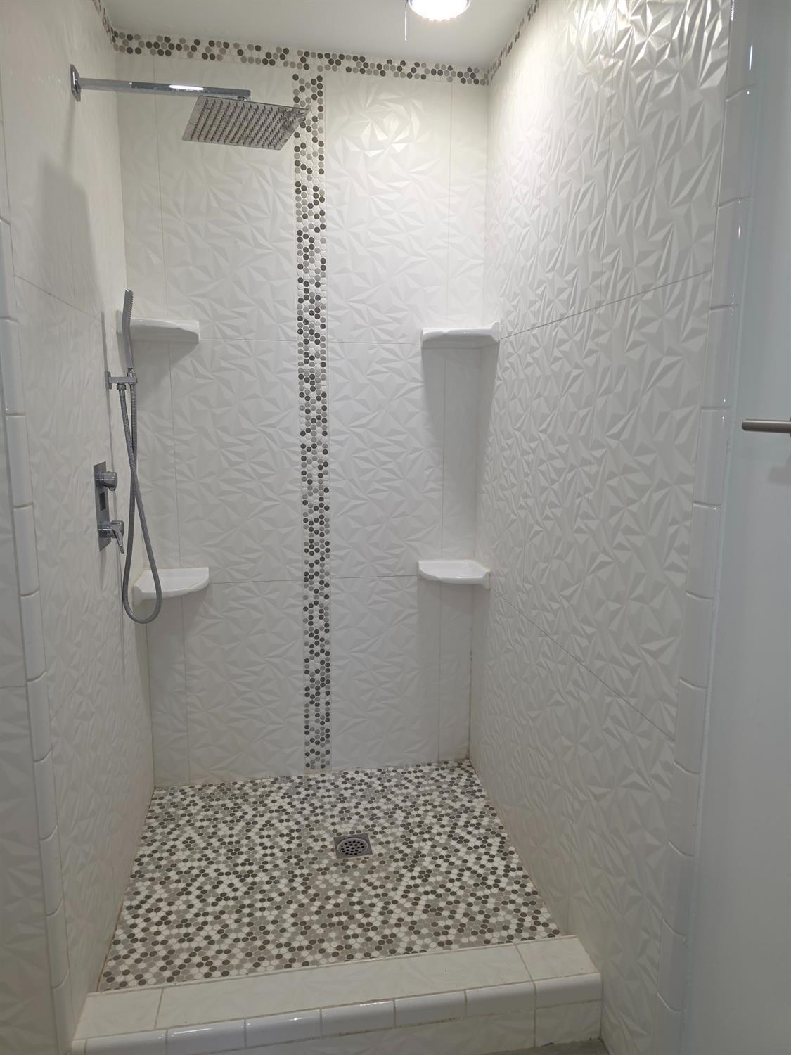 5454 E Butler Ave, Fresno, CA 93727