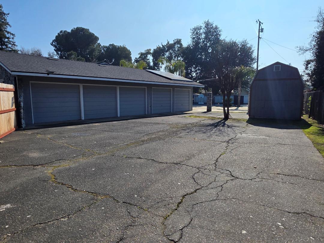 5454 E Butler Ave, Fresno, CA 93727