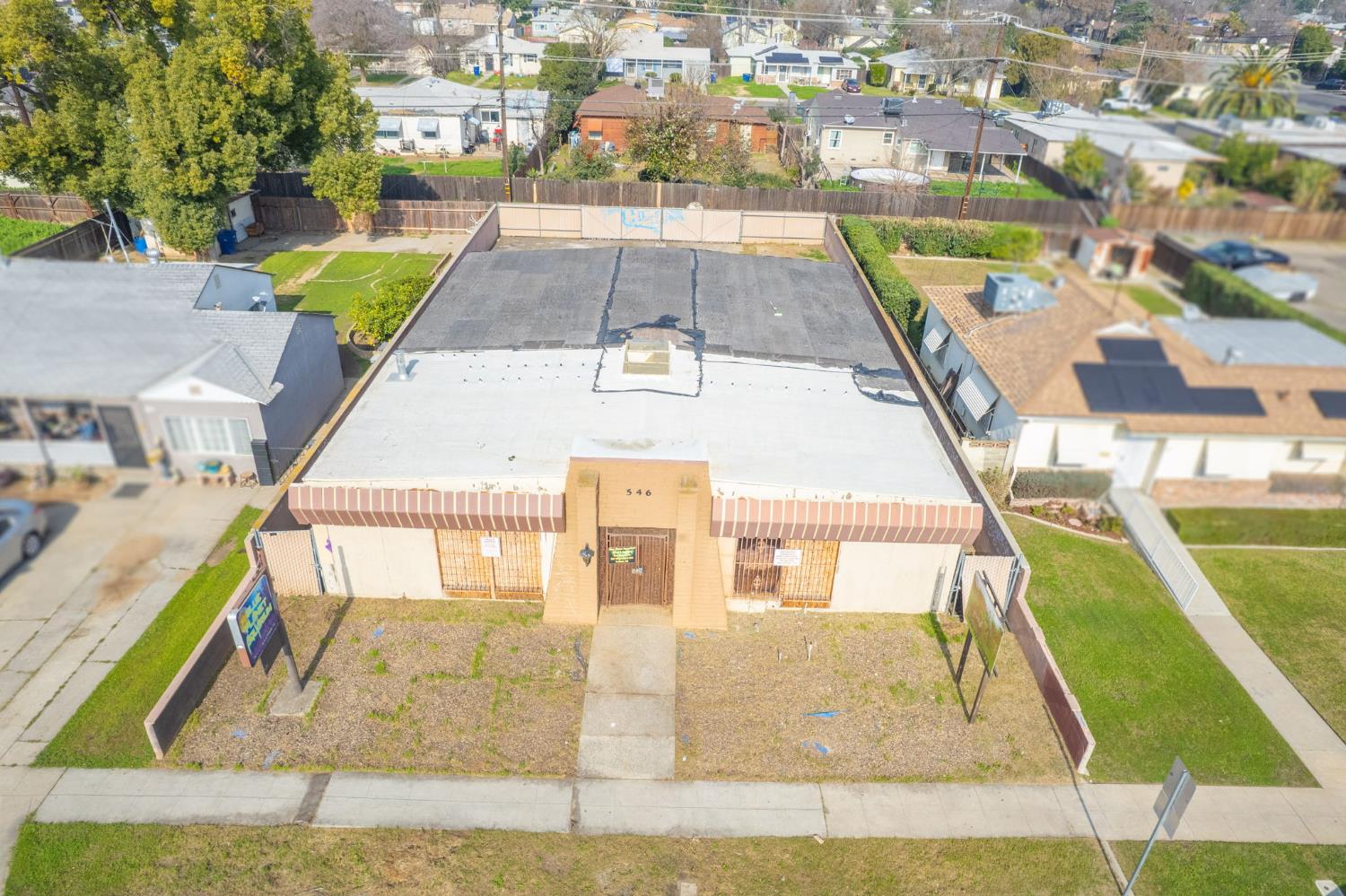 546 W Shields Ave, Fresno, CA 93705