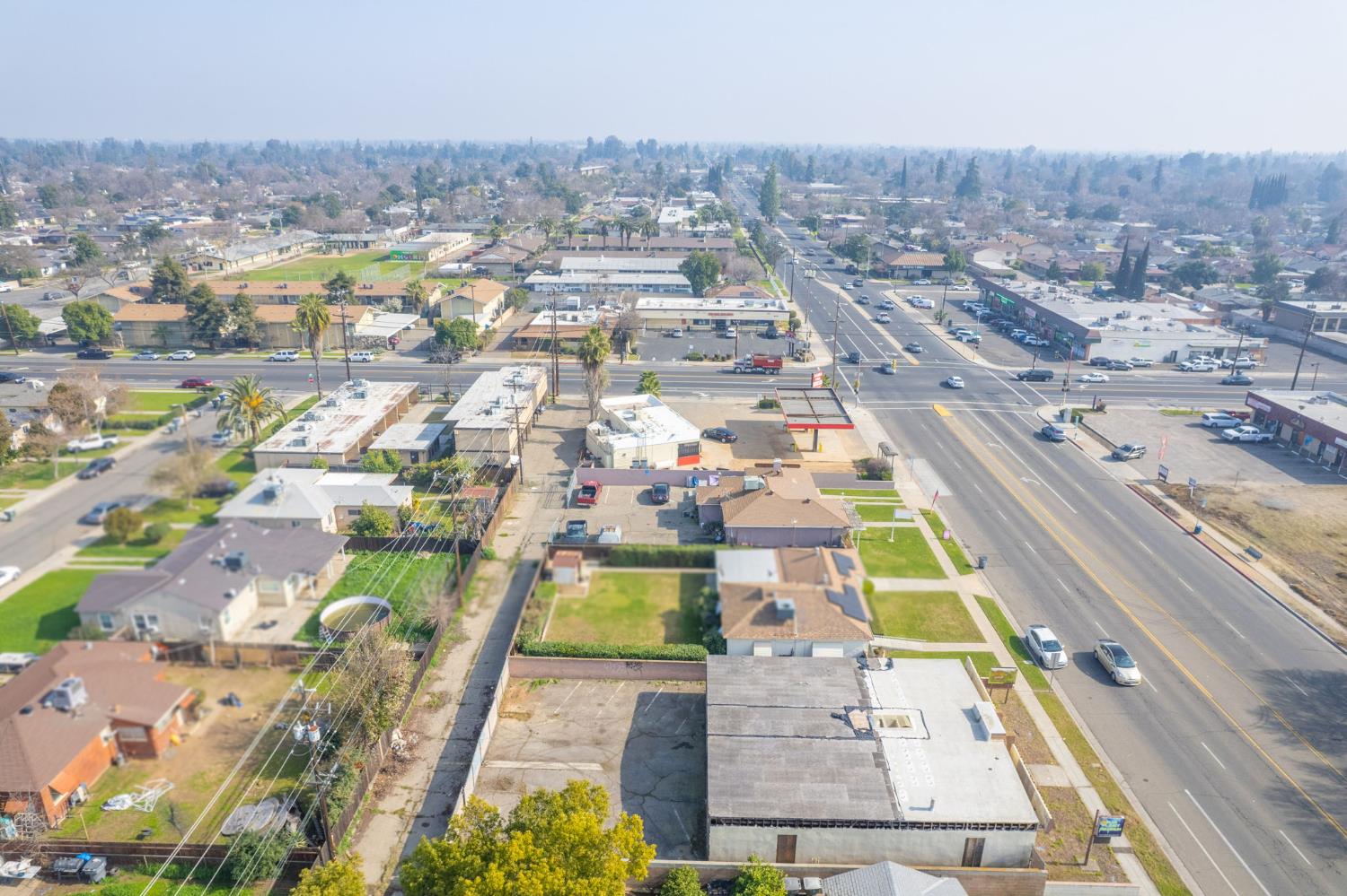 546 W Shields Ave, Fresno, CA 93705