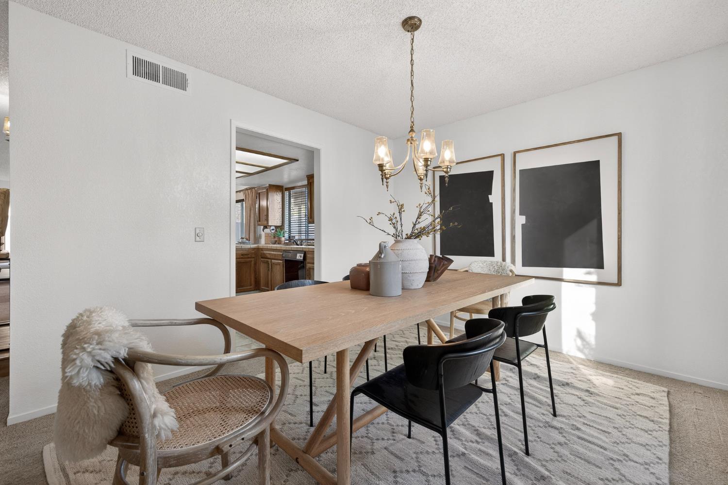 8020 N Angus St, Fresno, CA 93720