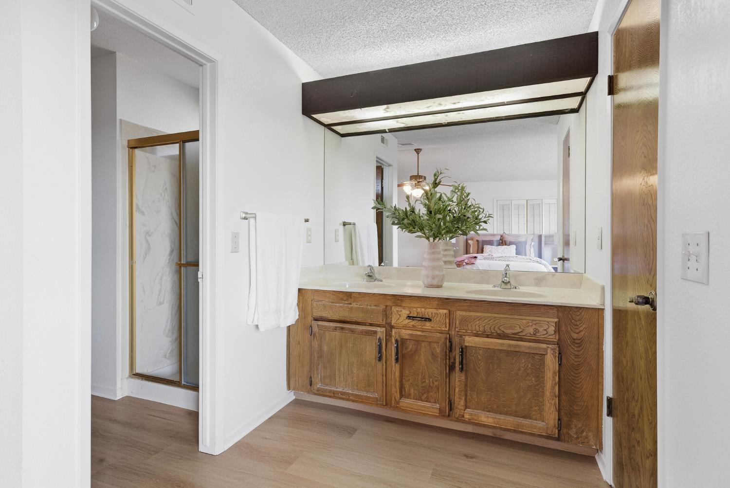 8020 N Angus St, Fresno, CA 93720