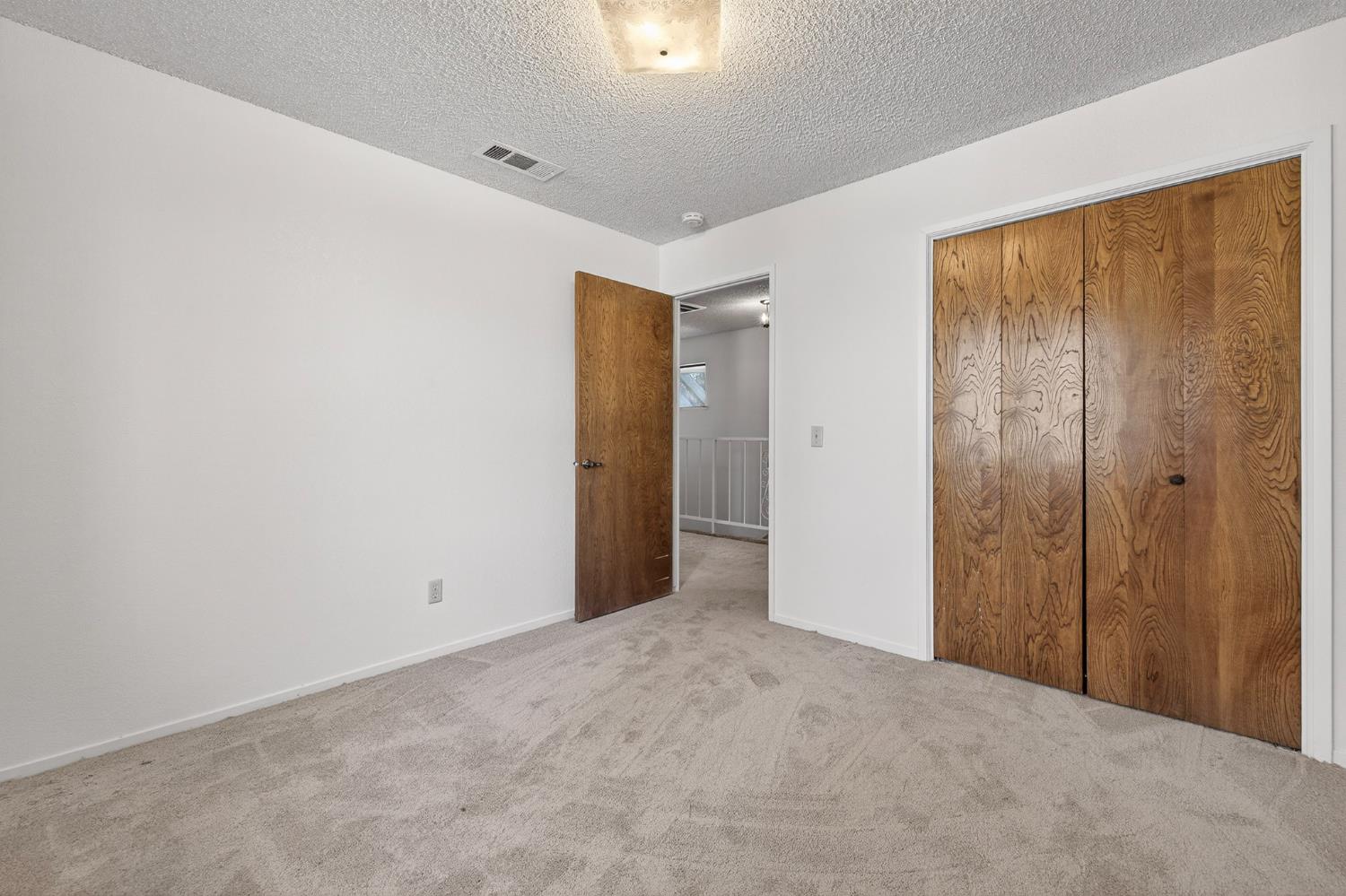 8020 N Angus St, Fresno, CA 93720