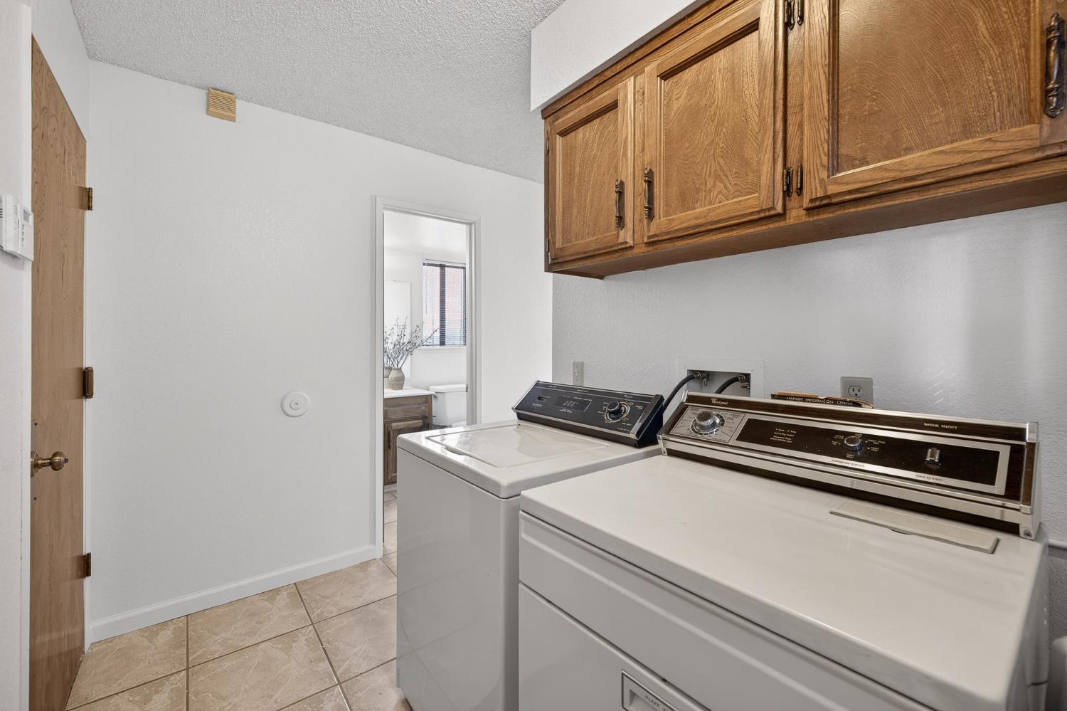 8020 N Angus St, Fresno, CA 93720