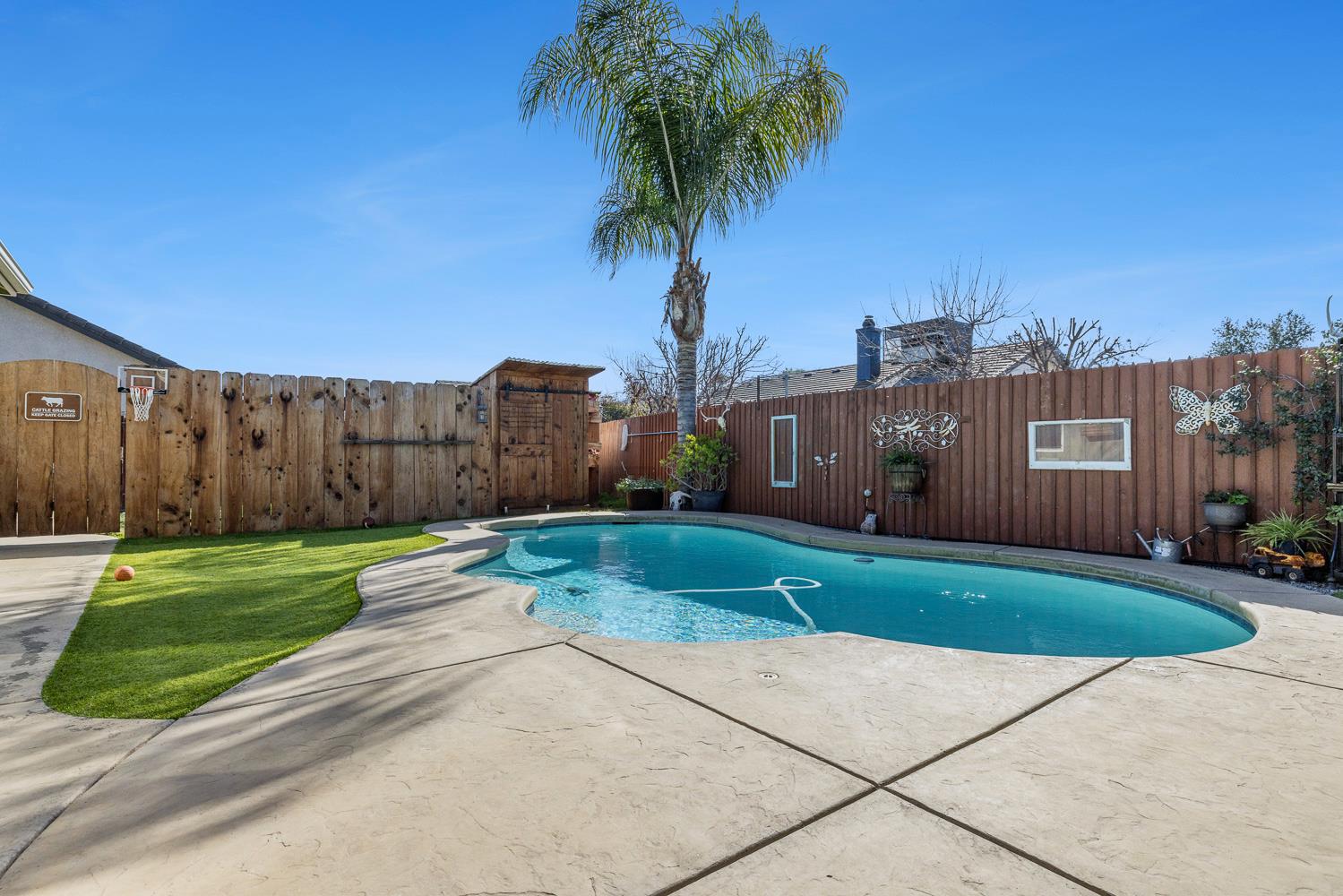 308 San Ramon, Coalinga, CA 93210