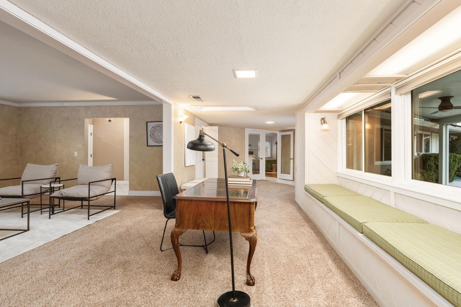 5662 N Thorne Ave, Fresno, CA 93711