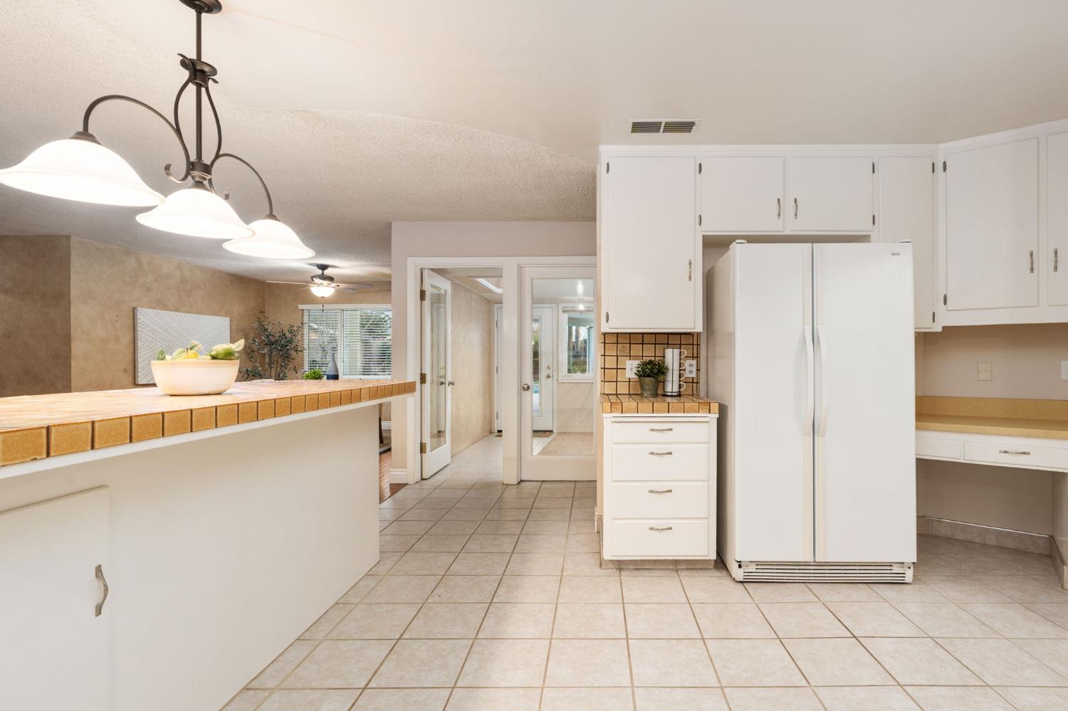 5662 N Thorne Ave, Fresno, CA 93711