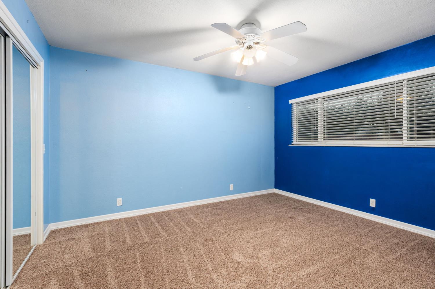 5662 N Thorne Ave, Fresno, CA 93711