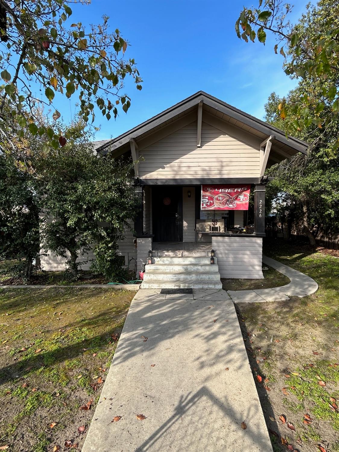 2226 Arrants St, Selma, CA 93662