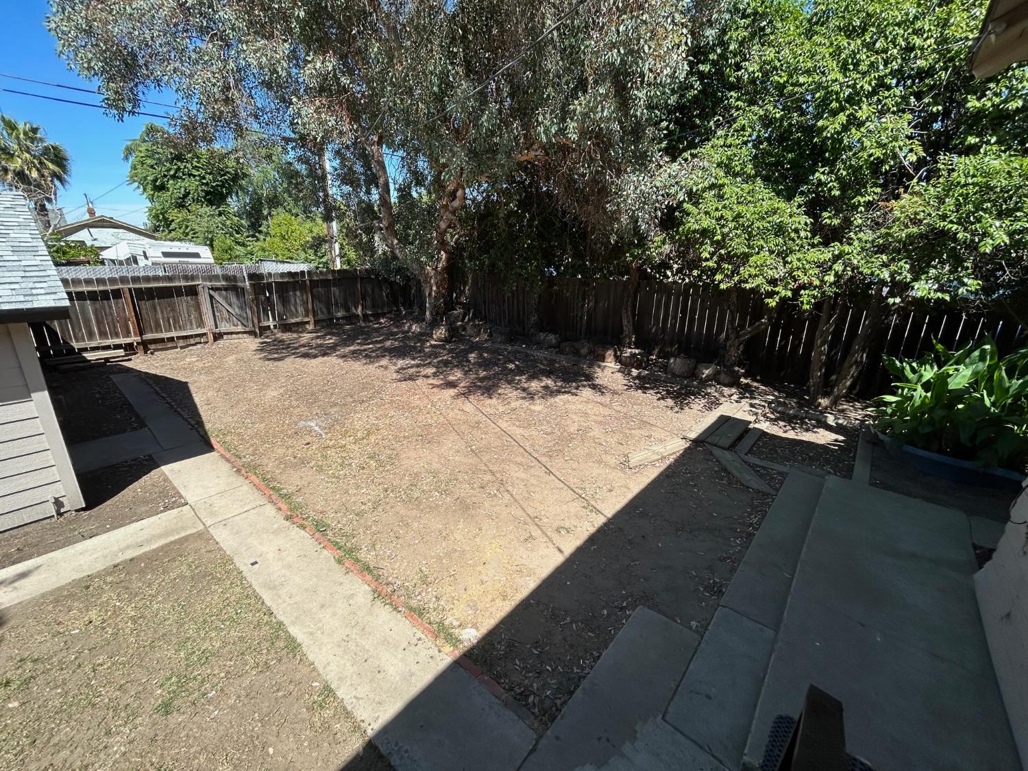 2226 Arrants St, Selma, CA 93662