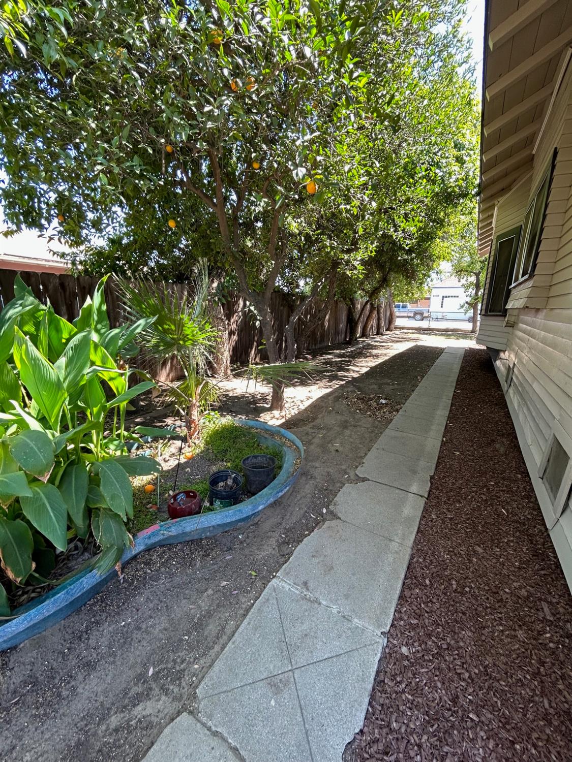 2226 Arrants St, Selma, CA 93662