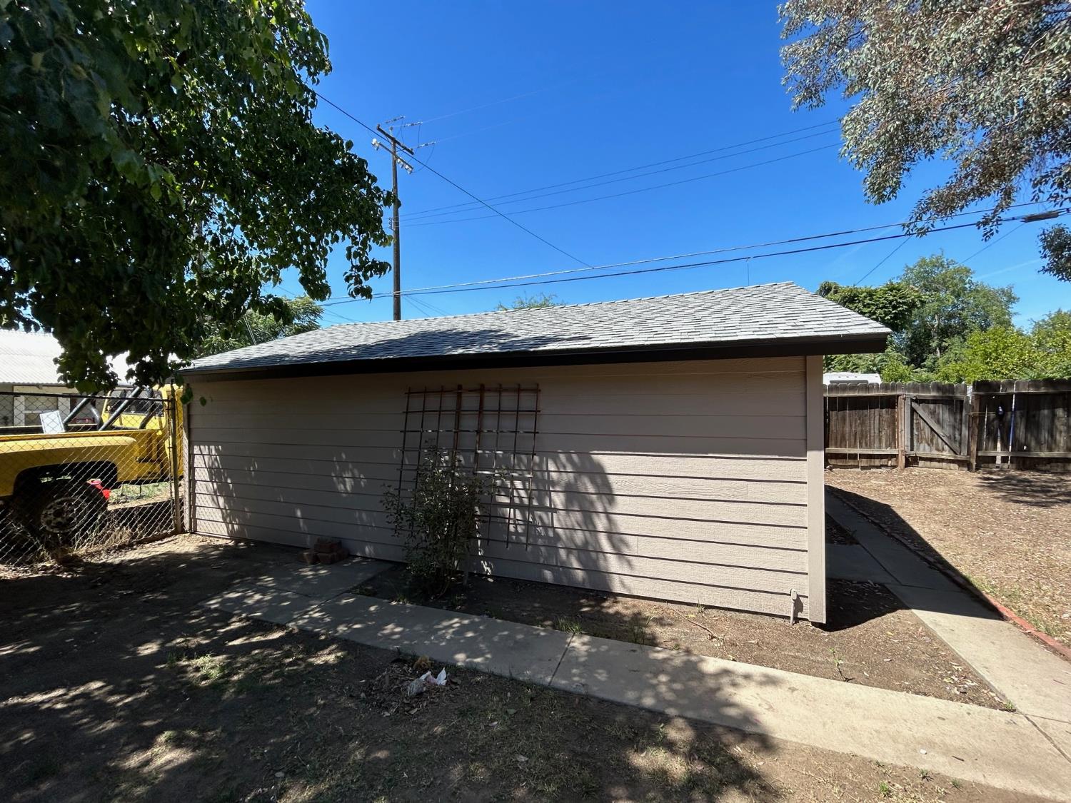 2226 Arrants St, Selma, CA 93662