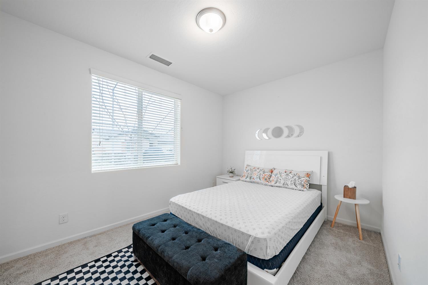 6552 E Huffman Ave, Fresno, CA 93727