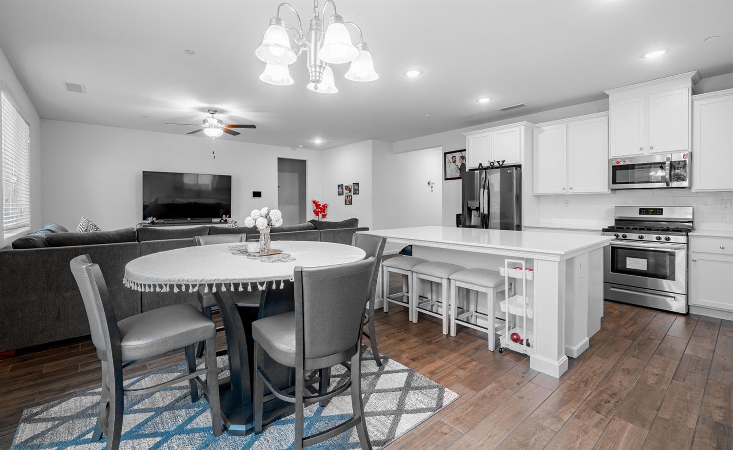 6552 E Huffman Ave, Fresno, CA 93727