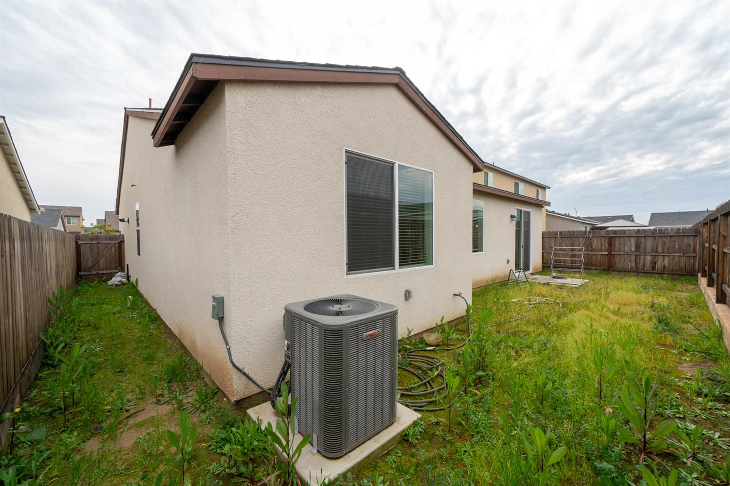 6552 E Huffman Ave, Fresno, CA 93727