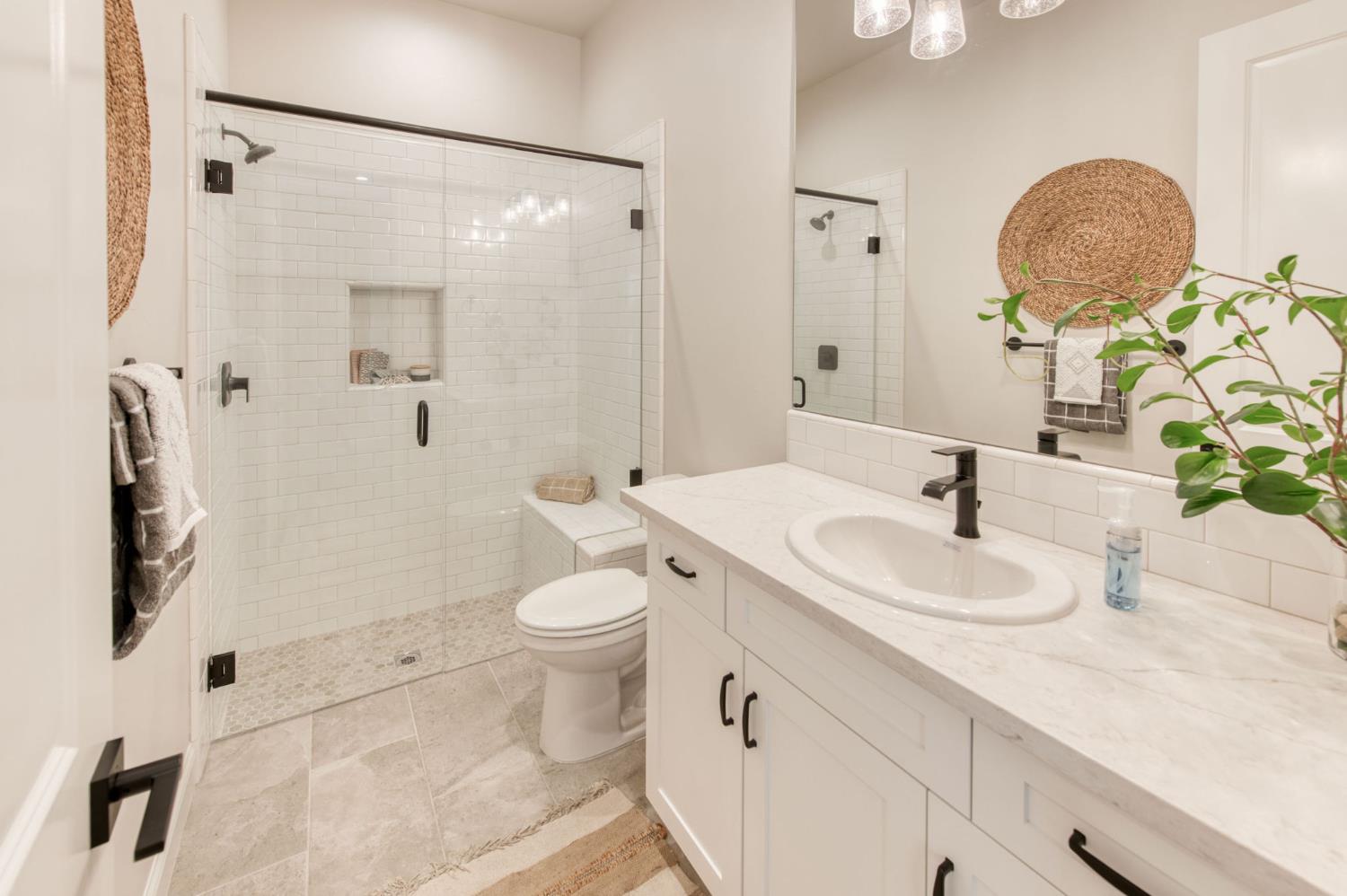 11609 N Sandy Par Dr, Fresno, CA 93730