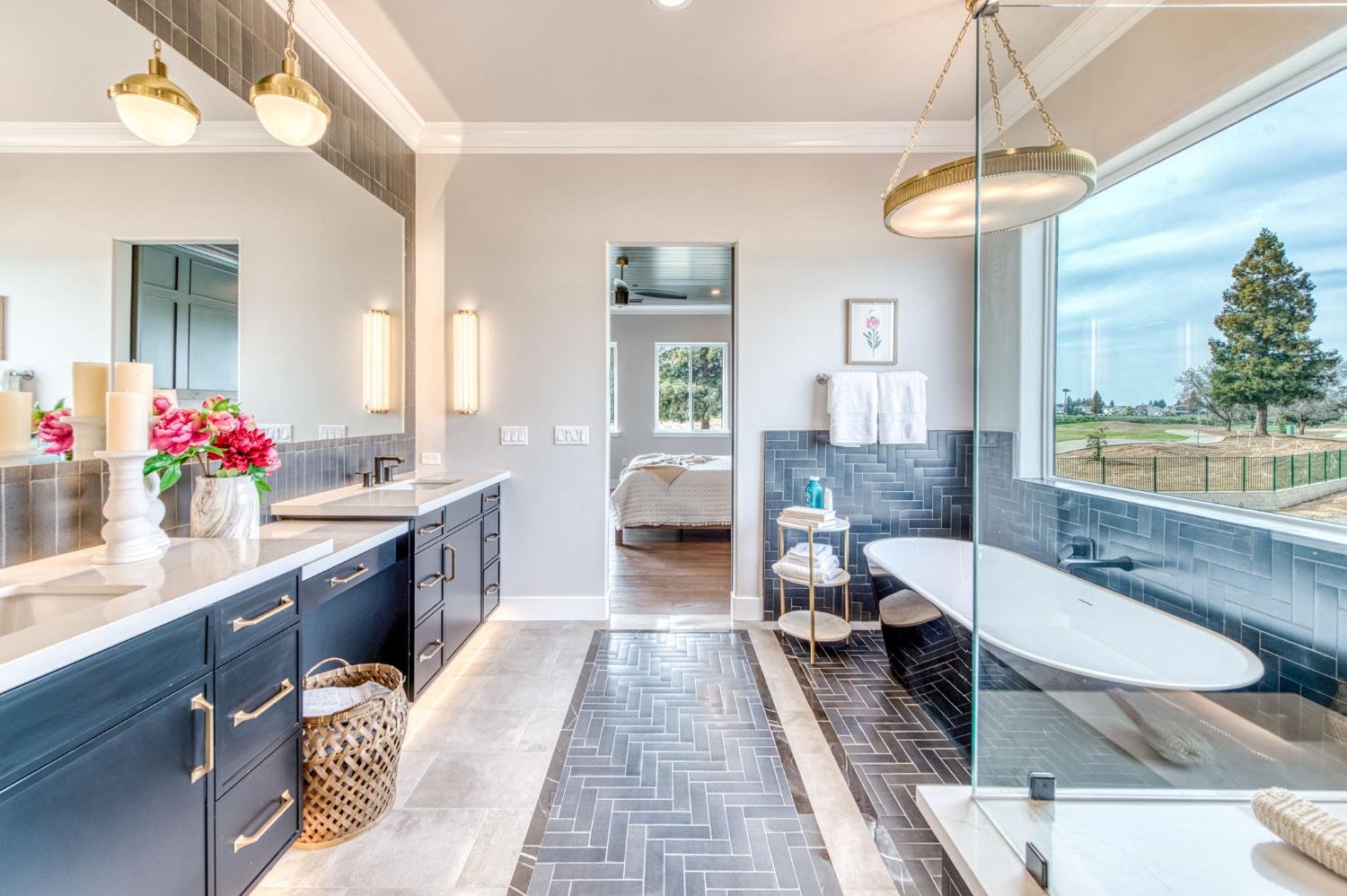 11417 N Portofino Dr, Fresno, CA 93730