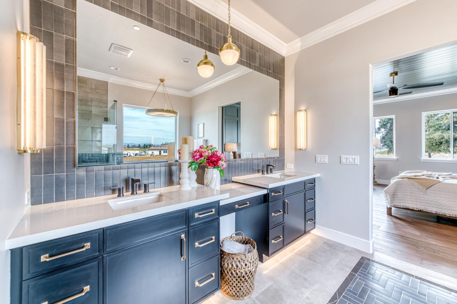 11417 N Portofino Dr, Fresno, CA 93730