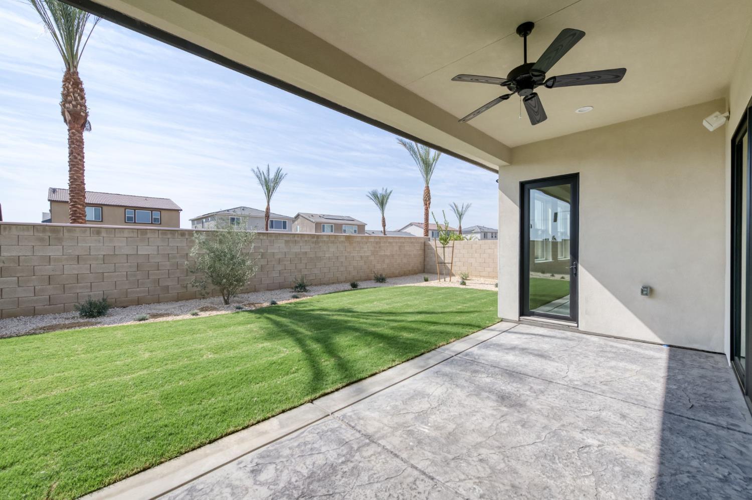 2873 E Beech Tree Dr, Fresno, CA 93730