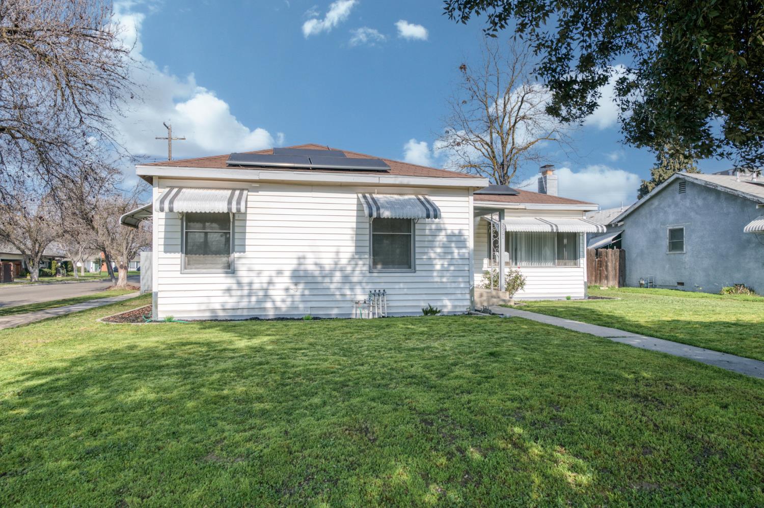 2901 E Princeton Ave, Fresno, CA 93703
