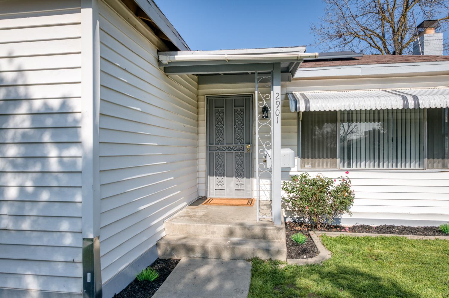 2901 E Princeton Ave, Fresno, CA 93703