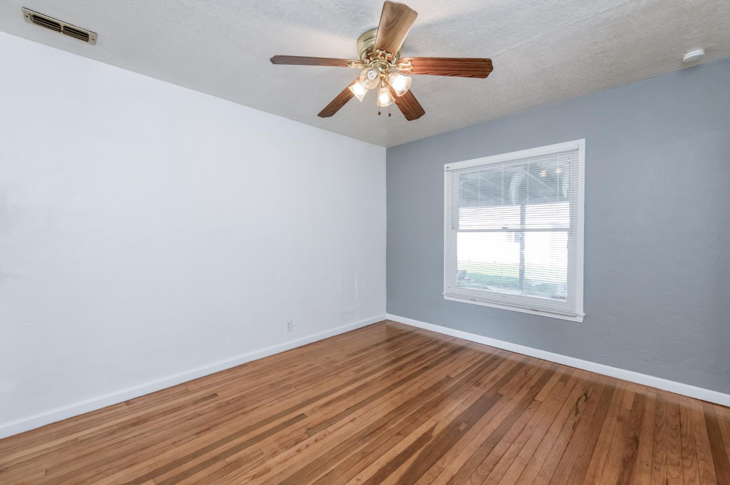 2901 E Princeton Ave, Fresno, CA 93703