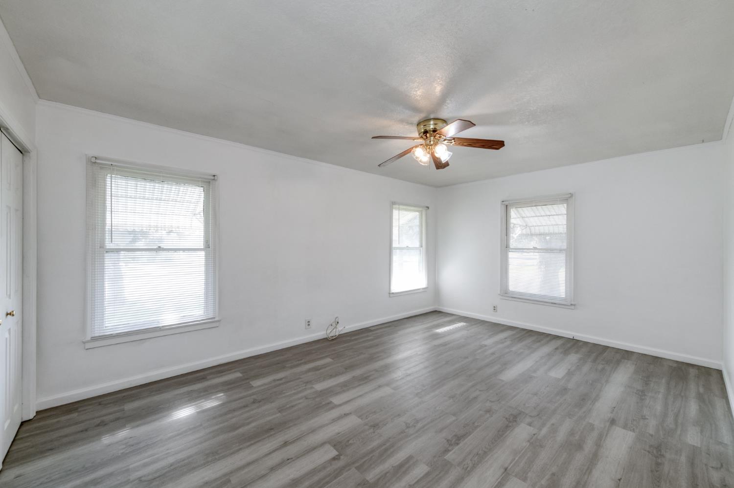 2901 E Princeton Ave, Fresno, CA 93703