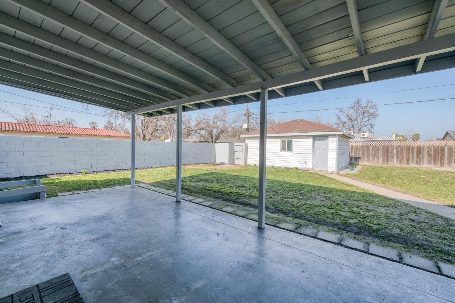 2901 E Princeton Ave, Fresno, CA 93703