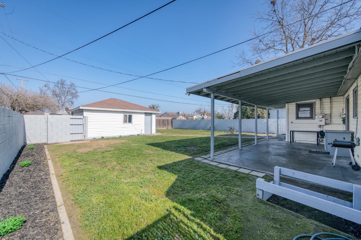 2901 E Princeton Ave, Fresno, CA 93703