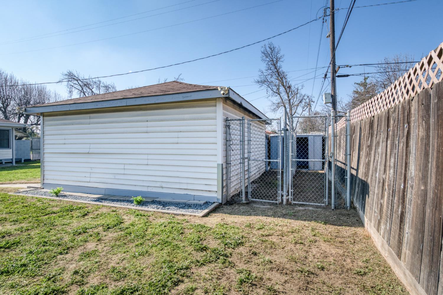 2901 E Princeton Ave, Fresno, CA 93703