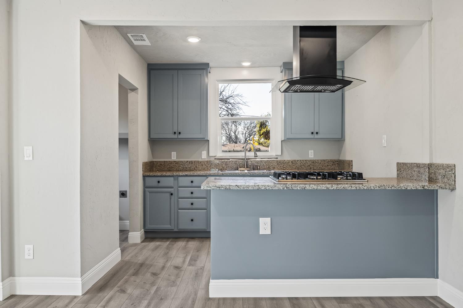 1133 A St, Fresno, CA 93706