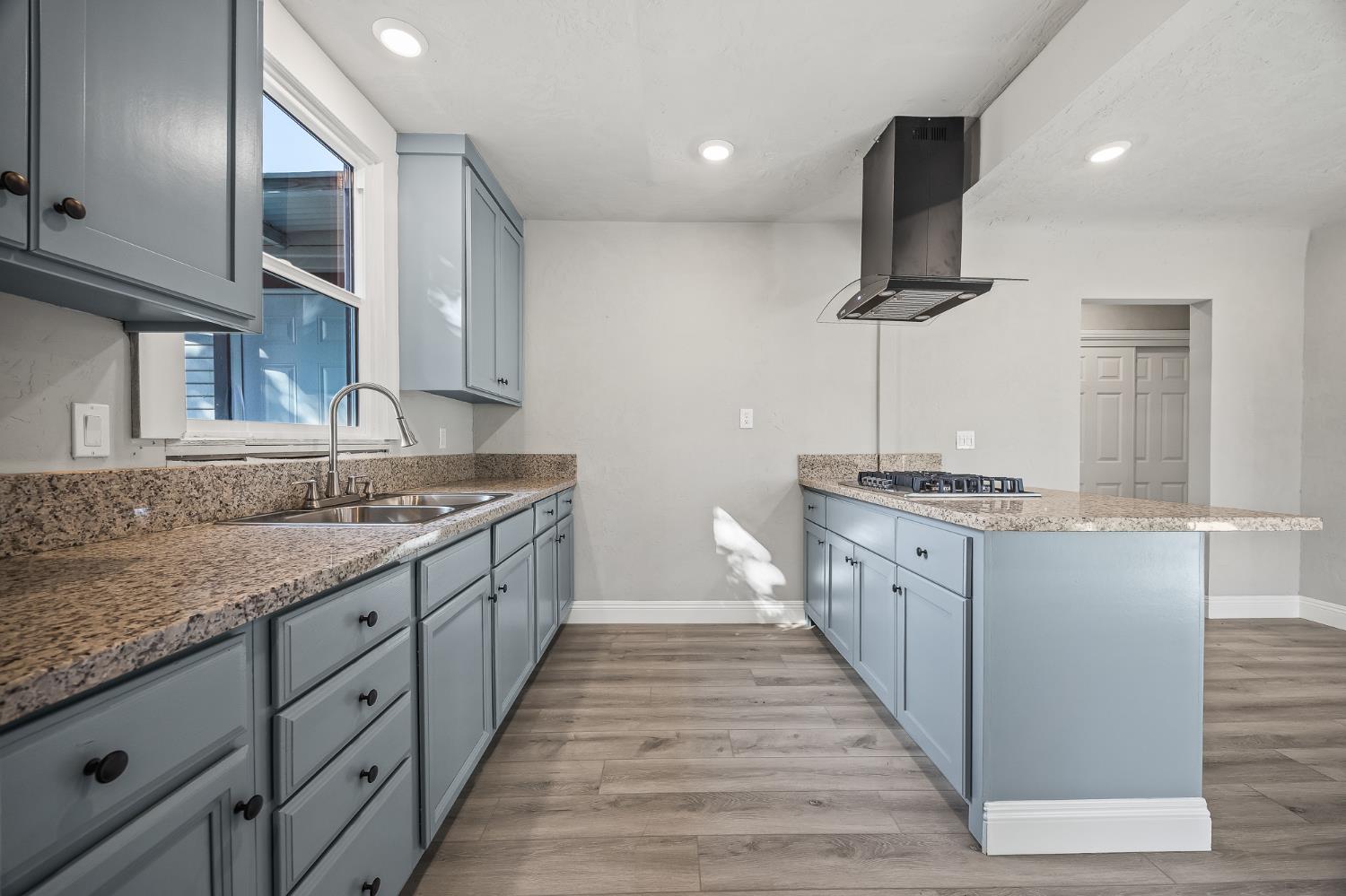 1133 A St, Fresno, CA 93706