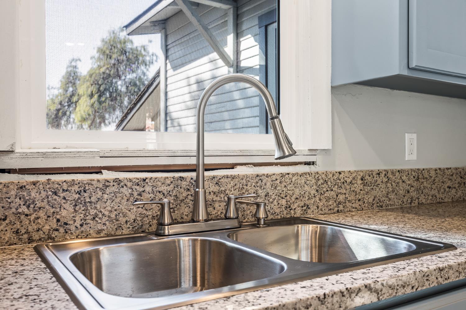 1133 A St, Fresno, CA 93706