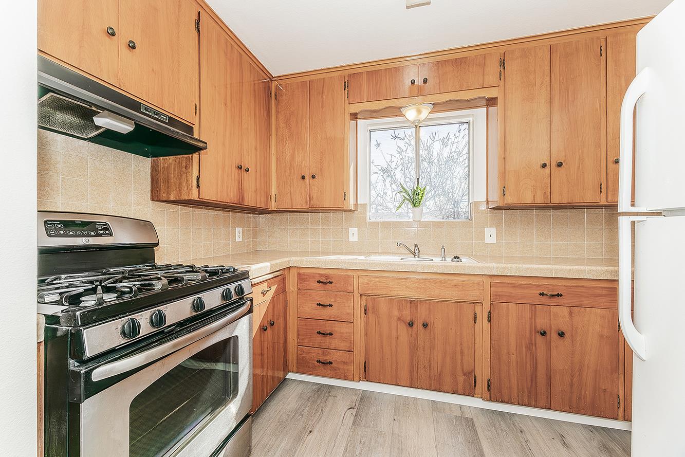 1064 E Early Ave, Reedley, CA 93654