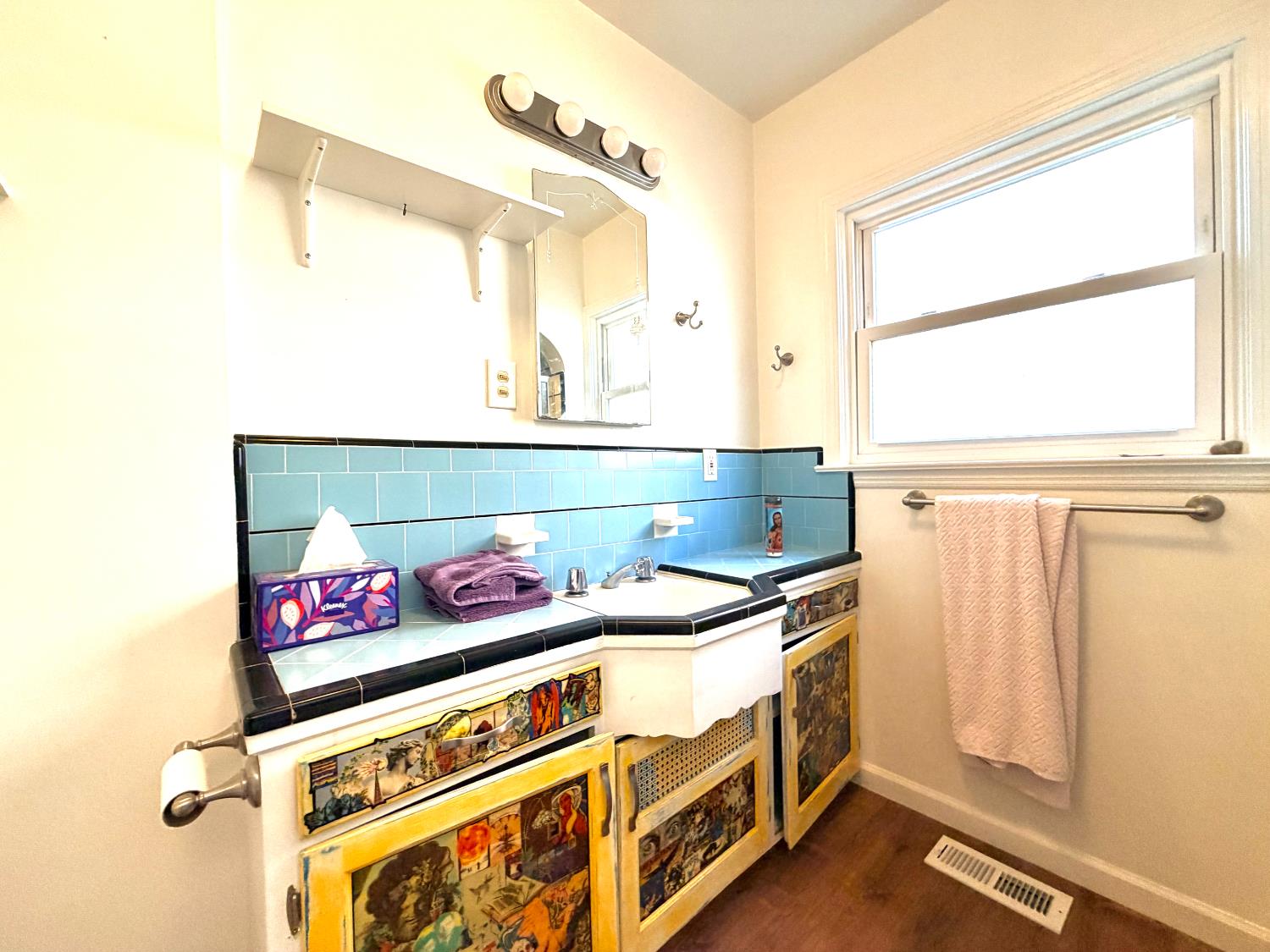 1411 N Harrison Ave, Fresno, CA 93728